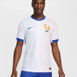 KIT ENFANT FRANCE DOMICILE 2024 SHORT OFFERT🔥